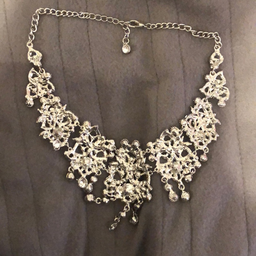 NECKLACE - Picture 4 of 4